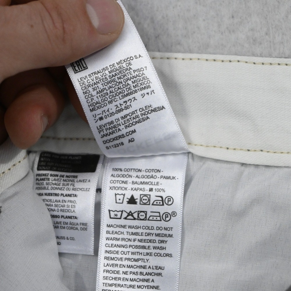 Dockers Perfect Short Men 31 NEW Gray 8" Inseam Hidden Security Pocket - Picture 5 of 10